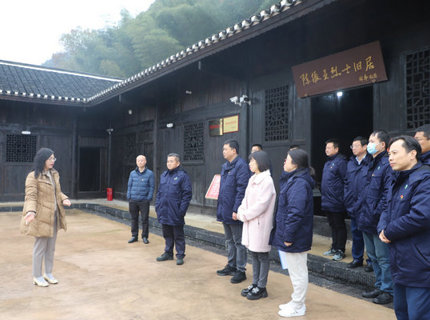 陈印辉带队到公司所属电站发展安全出产查抄并调研座谈