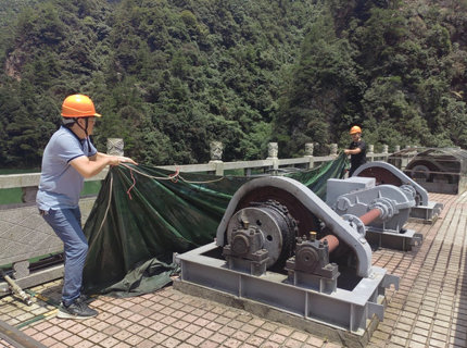 人民长江报载文：骄阳下 “澧”最美