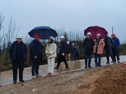 陈印辉到公司风电场查抄安全出产工作并慰问一线职工