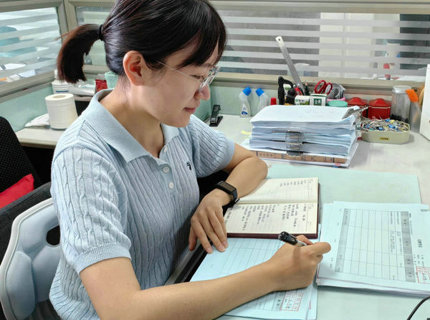 勤勉尽责勇担任 恪尽职守写青春