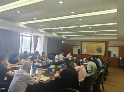 张洪刚讲授深刻贯彻中央八项划放心灵进建教育专题党课