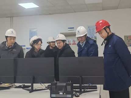 陈印辉带队赴公司风电场发展节前安全出产查抄并慰问坚守一耳目员